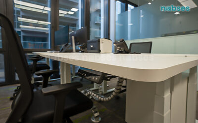 chân bàn nâng hạ thông minh