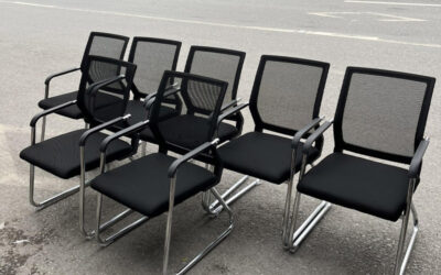 ghế chân quỳ văn phòng