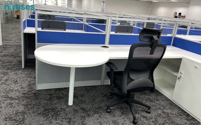bàn làm việc nhân viên