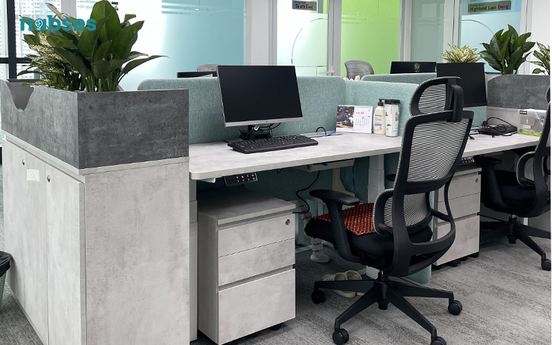 bàn làm việc nhân viên